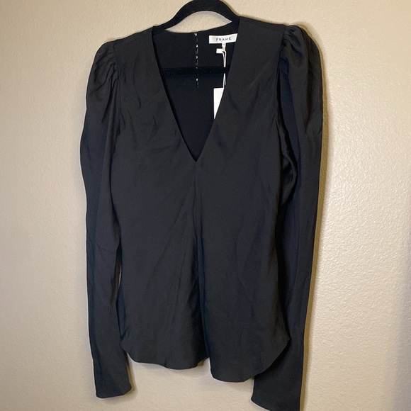 FRAME 100% Silk Shirred V-Neck Top Noir Size Large - Picture 7 of 7